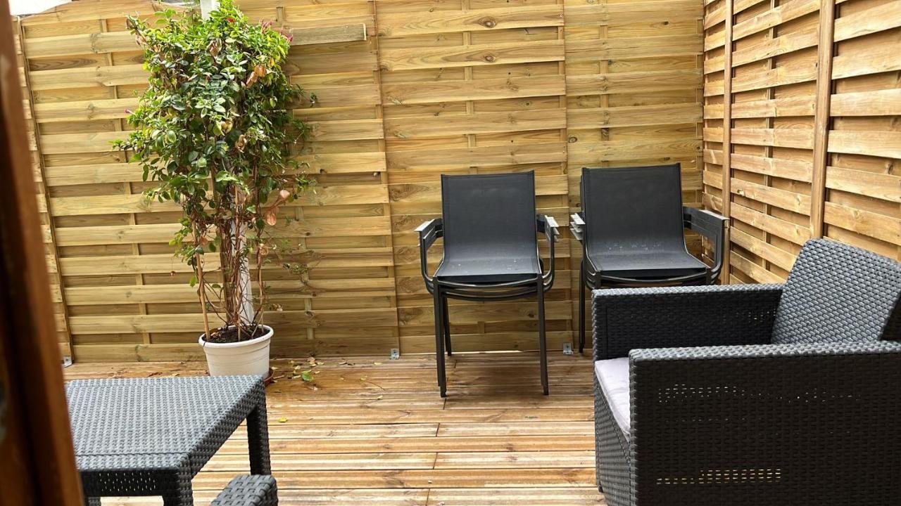 Studio Neuf Climatise Avec Terrasse #4 Тулон Екстериор снимка